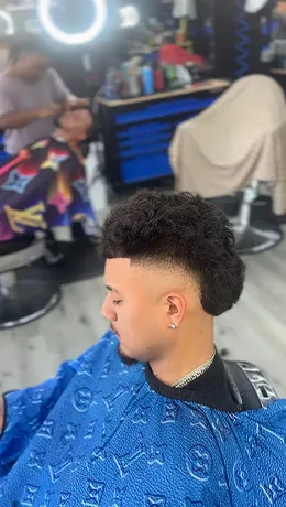 Corte realizado en LevelUp Barbershop 5